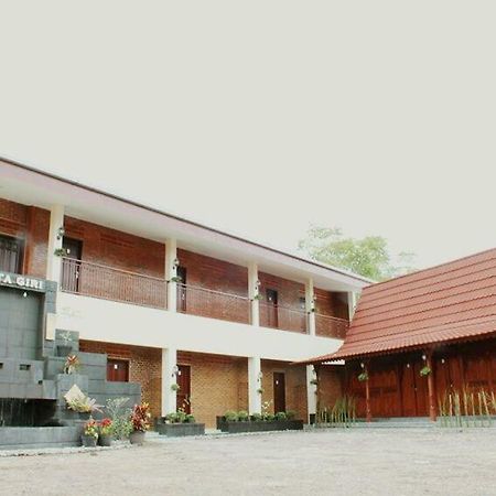 Amerta Giri Guest House Wonosobo Εξωτερικό φωτογραφία