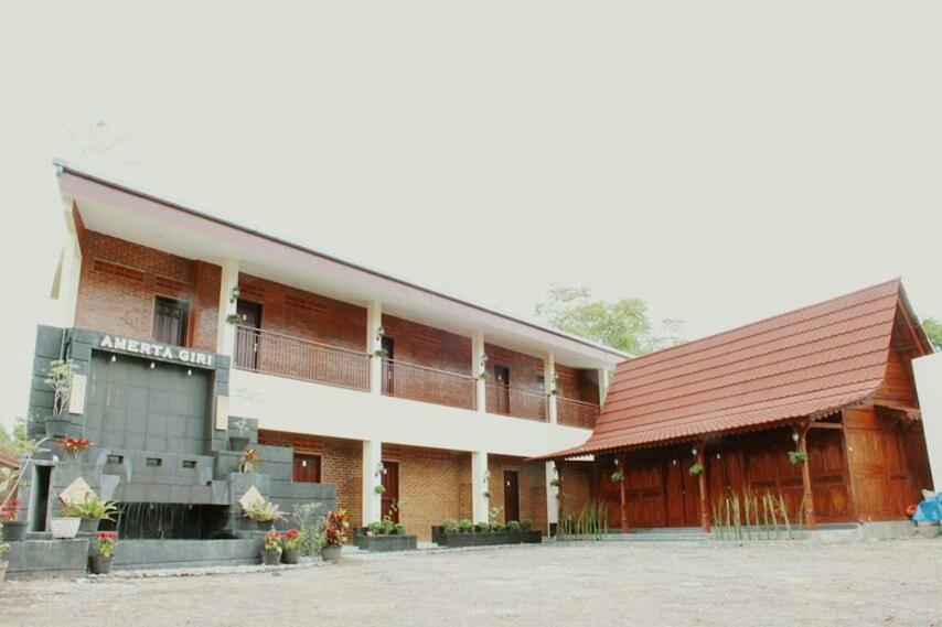 Amerta Giri Guest House Wonosobo Εξωτερικό φωτογραφία